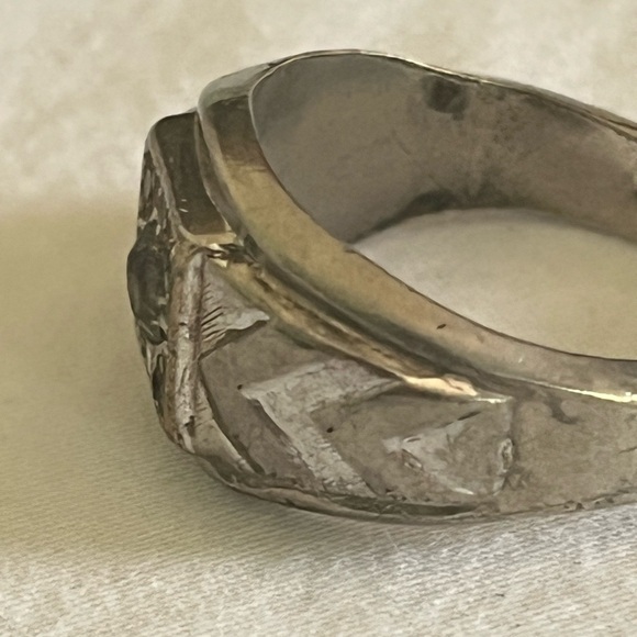 Silver men’s ring with CZ - Picture 6 of 6